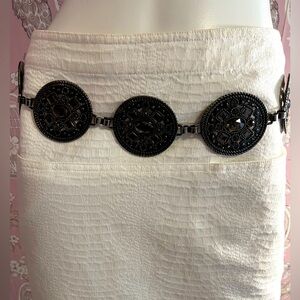 Graphite silver chain belt with graphite stone discs